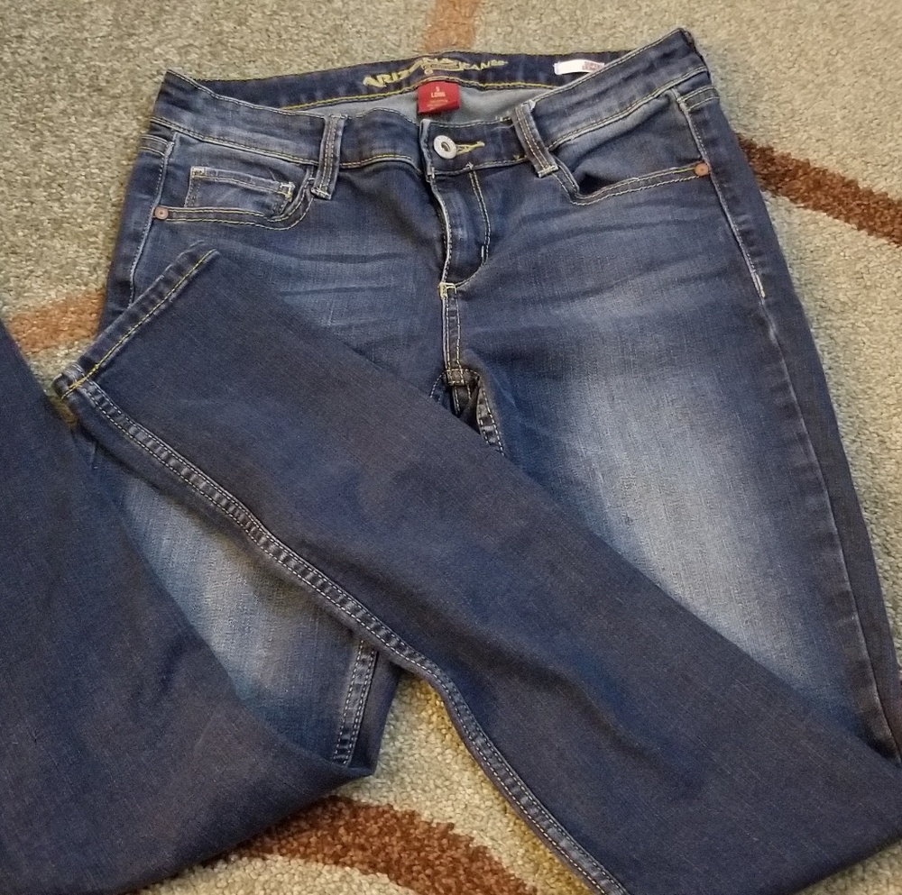 Jean's